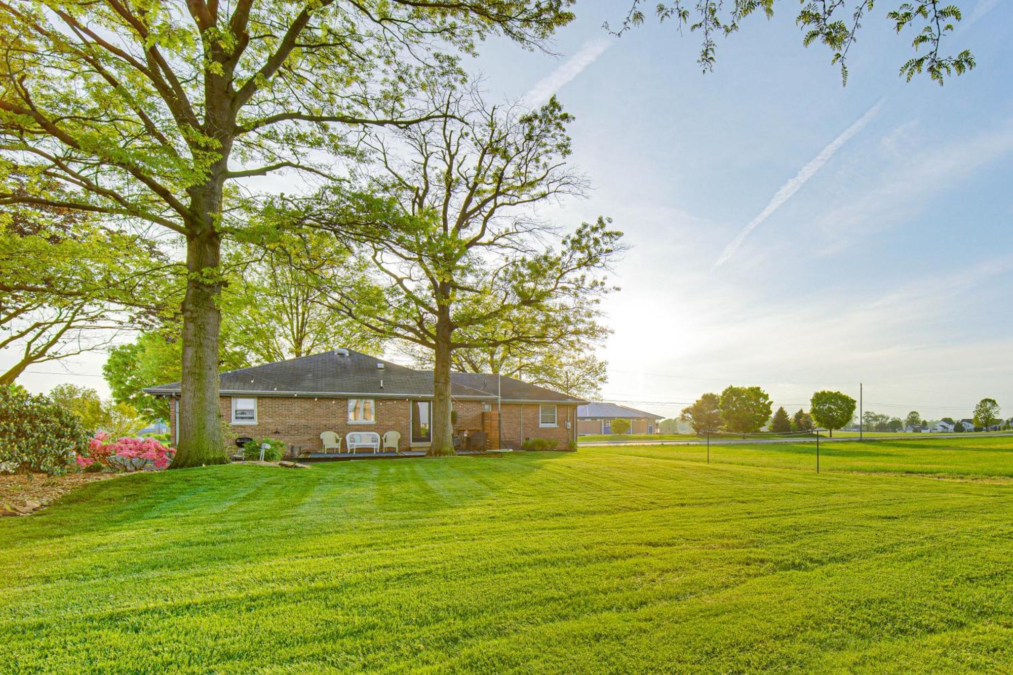 Villa Sunny Lancaster Gem, 4 Mi To Dutch Wonderland Esterno foto