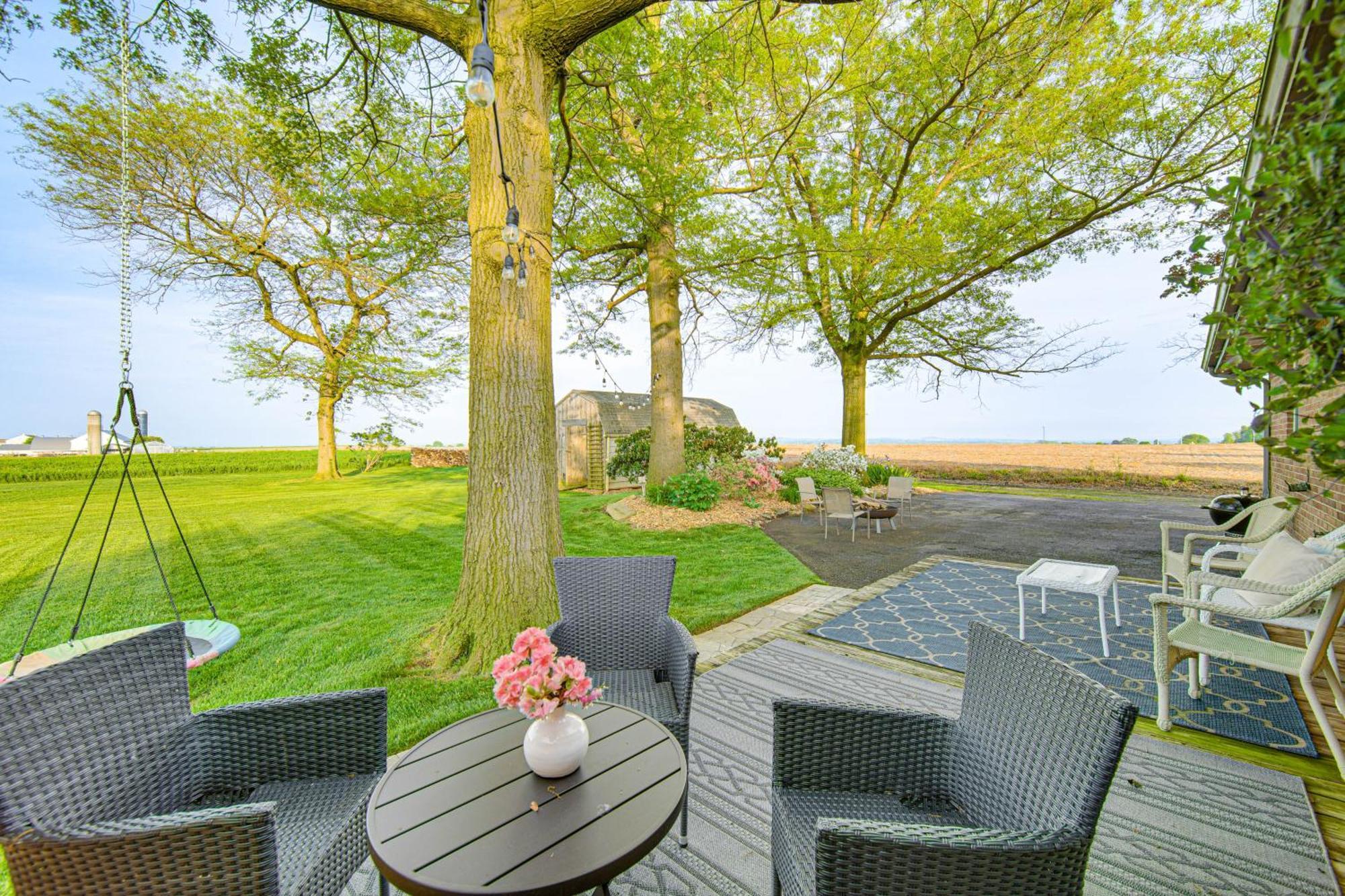 Villa Sunny Lancaster Gem, 4 Mi To Dutch Wonderland Esterno foto